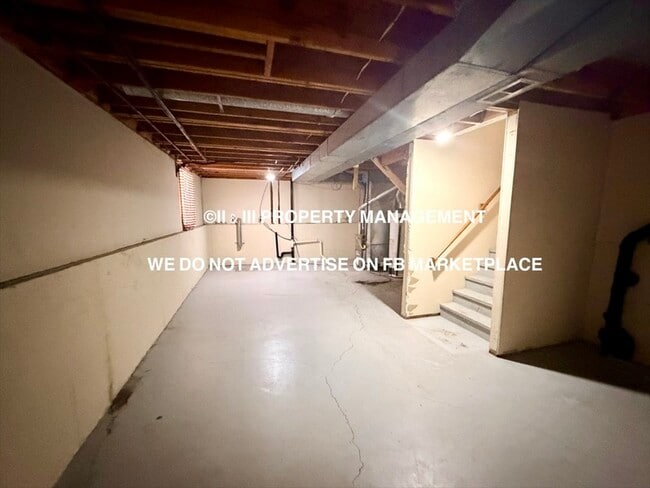 Building Photo - 13864 S Alden Ct