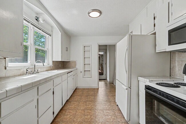 Building Photo - Winter Duplex - VPM215153W-4
