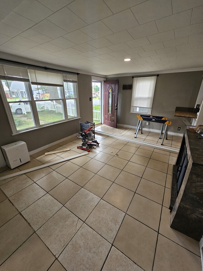 Building Photo - 1361 Glen Moore Cir