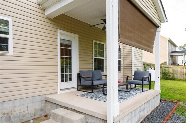 Building Photo - 40 Cherry Hill Dr