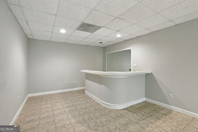 Building Photo - 110 Westchester Way