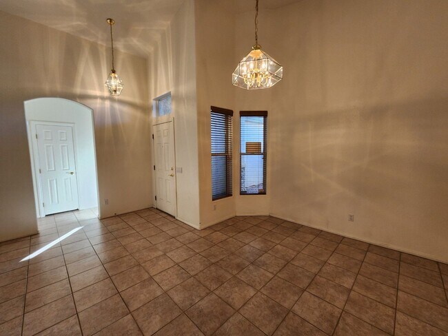 Building Photo - Charming Single-Story Pulte Home in a corner lot. 0