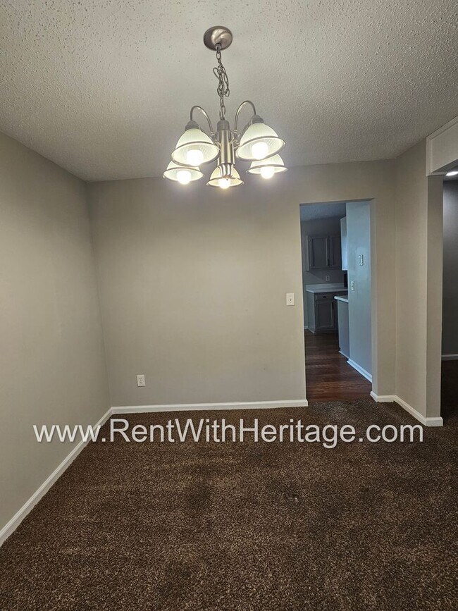 Building Photo - Gorgeous 4bd / 2.5 in Popular Arbor Statio...