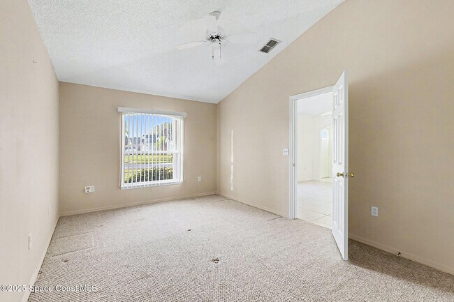 Building Photo - 2441 Wolf Creek Dr