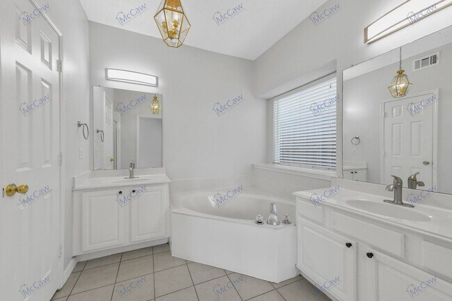 Building Photo - 1403 Marblecrest Dr