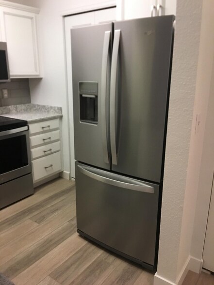 Building Photo - 4545 Wheaton Dr