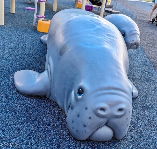 Building Photo - 3027 SW 16th Pl