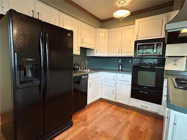 Building Photo - 840 Campion Ln