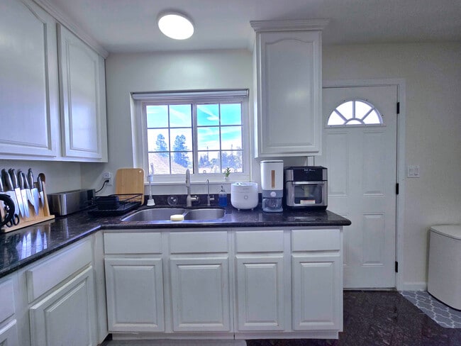 Kitchen - 2946 E 29th St