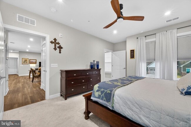 Building Photo - 21630 Hawksbill High Cir