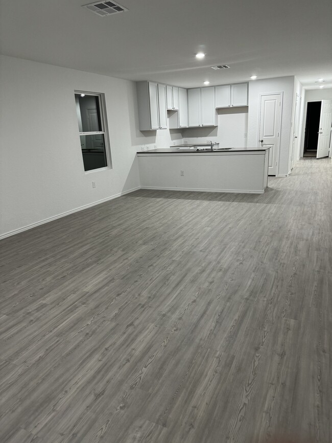 Building Photo - 7646 Chancery Gate