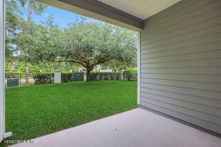 Building Photo - 5 FL-5