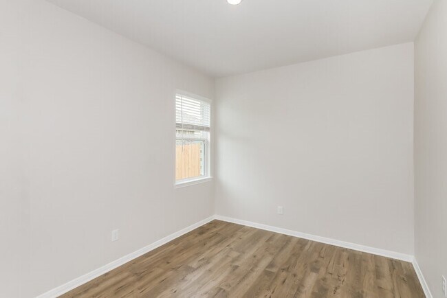 Building Photo - 7539 Tipton Meadow Way