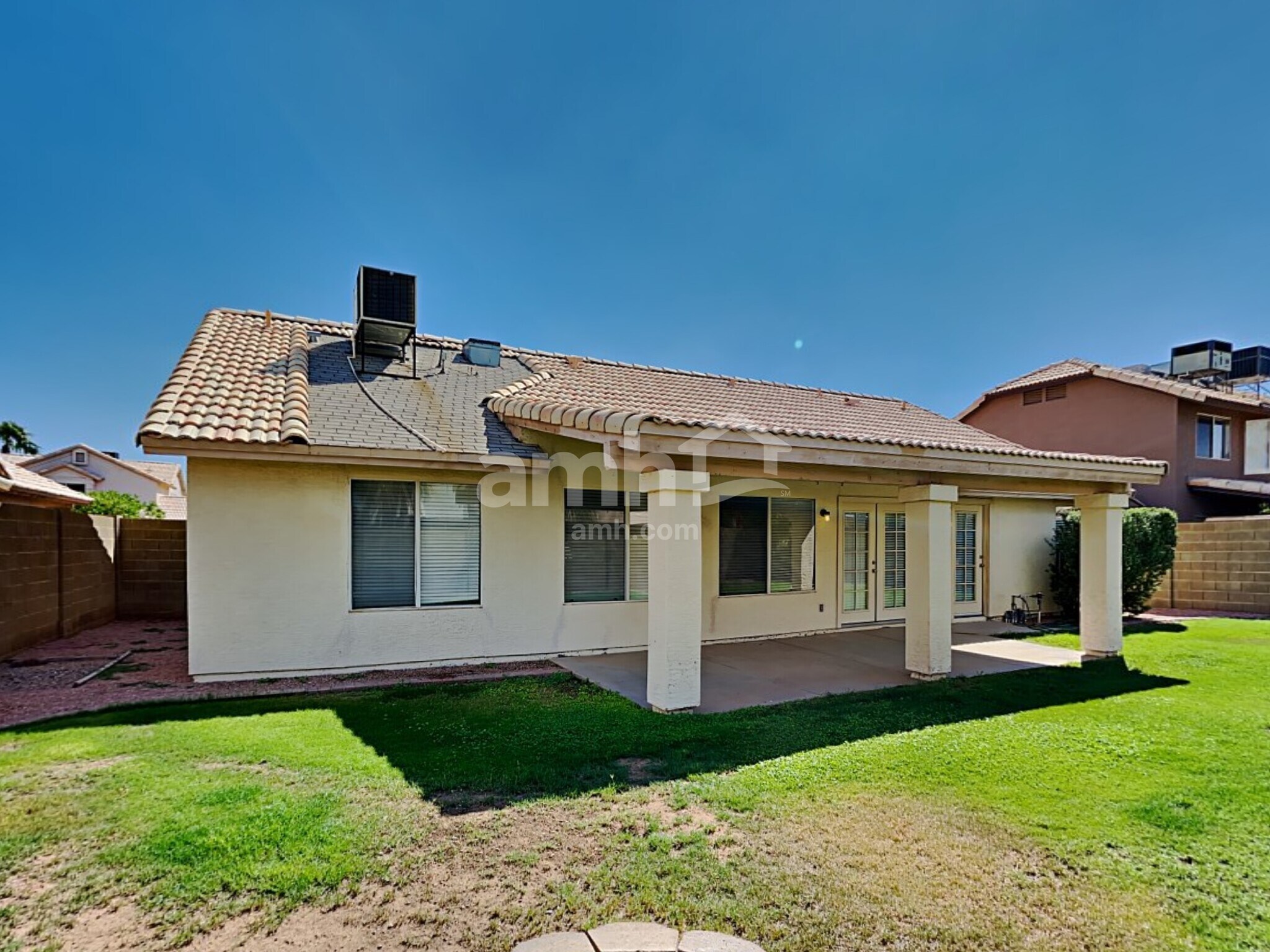 Building Photo - 4038 E Encinas Ave