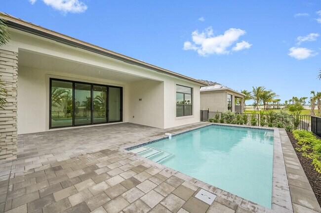 Building Photo - 13917 Vivant Dr