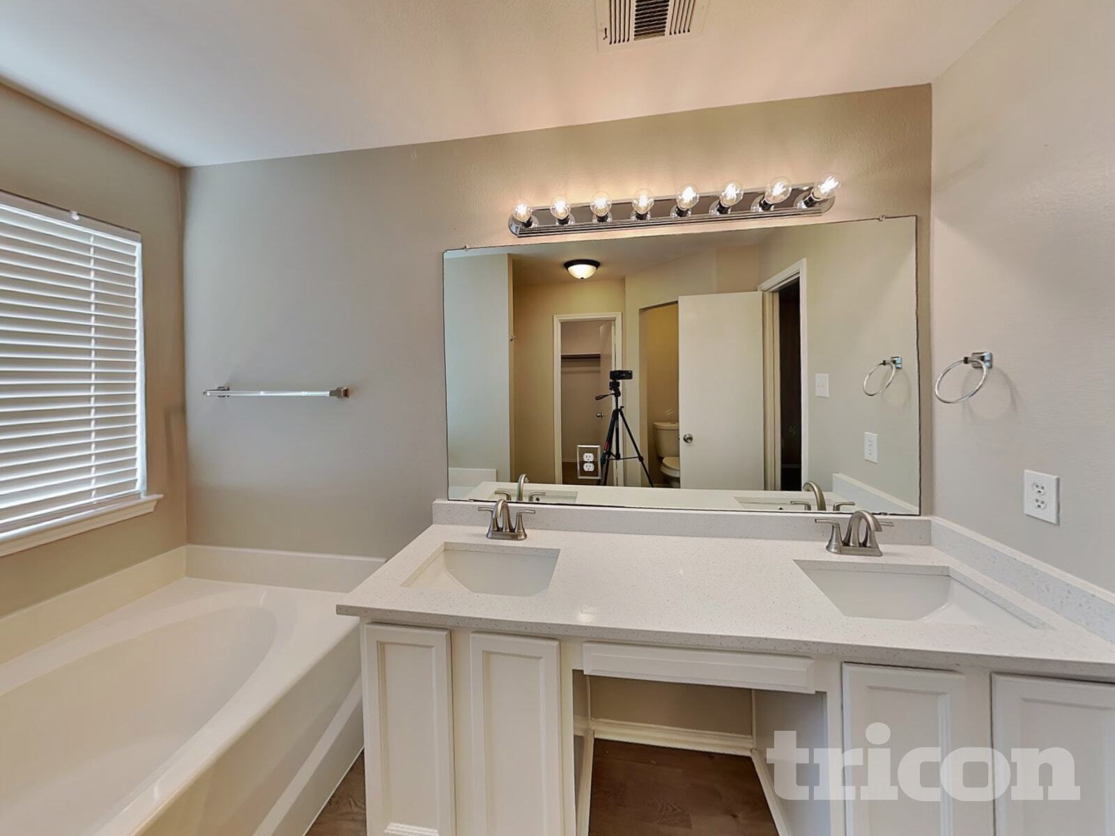 Building Photo - 112 Clover Leaf Ln