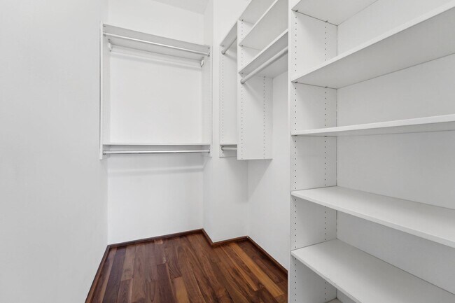 Building Photo - 1110 City Pl
