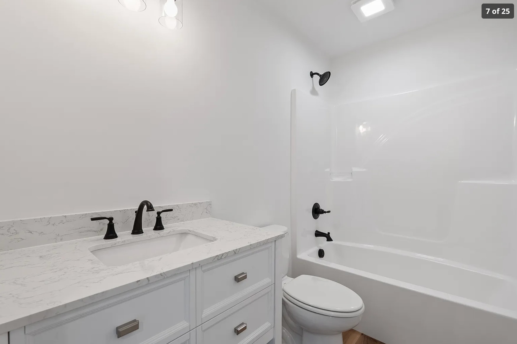Building Photo - 211 Avenue C
