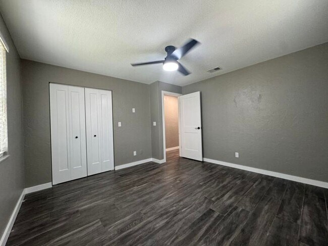 Building Photo - 3/2 Ormond Beach Pool Home