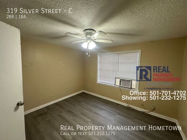 Building Photo - 319 Silver St