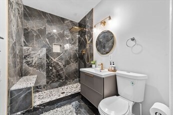 Building Photo - 15 Ancona Rd