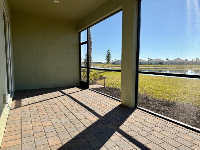 Building Photo - 17827 Shade Tree Loop