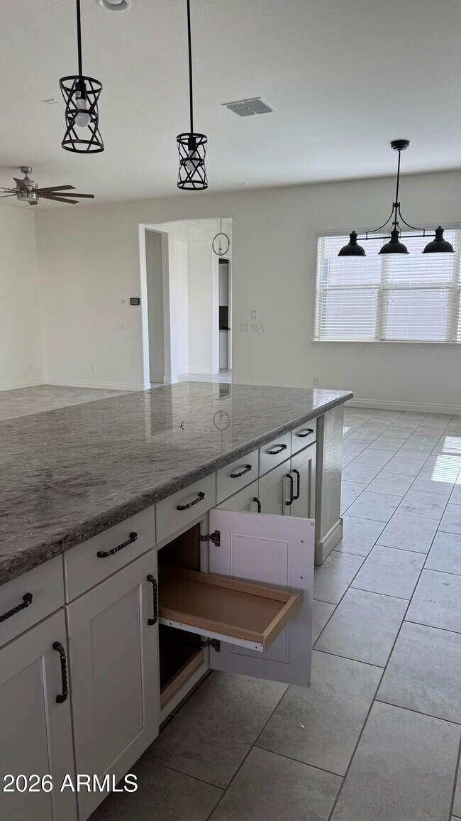 Building Photo - 5221 S Excimer