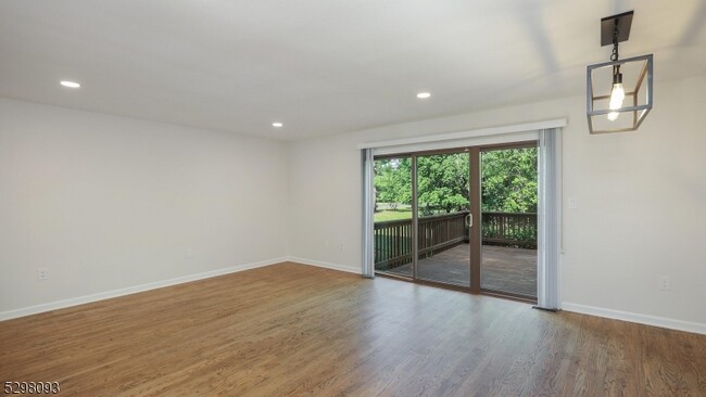 Building Photo - 209 Amherst Ct