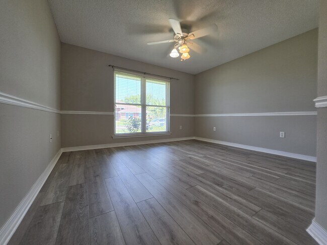 Building Photo - 2295 Heritage Cir
