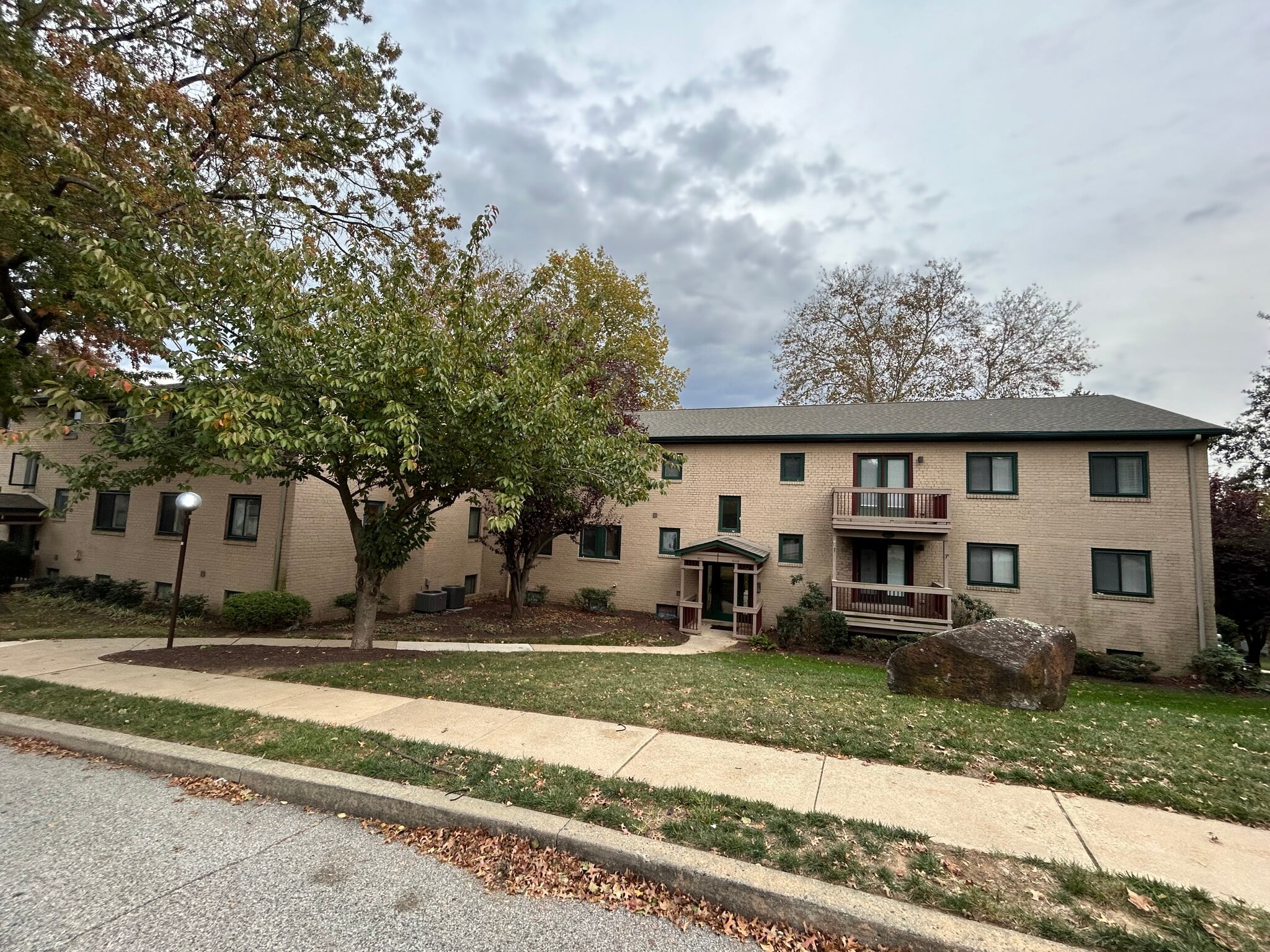 Building Photo - 4003 Eastview Ln