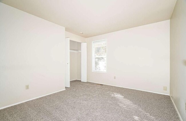 Building Photo - 14927 SE 184th St