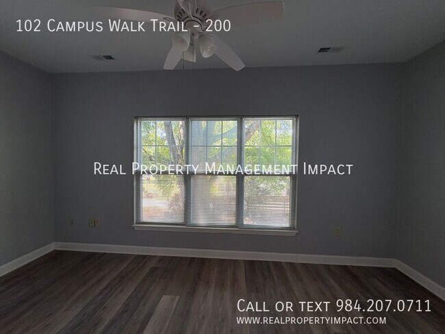 Building Photo - 102 Campus Walk Trl