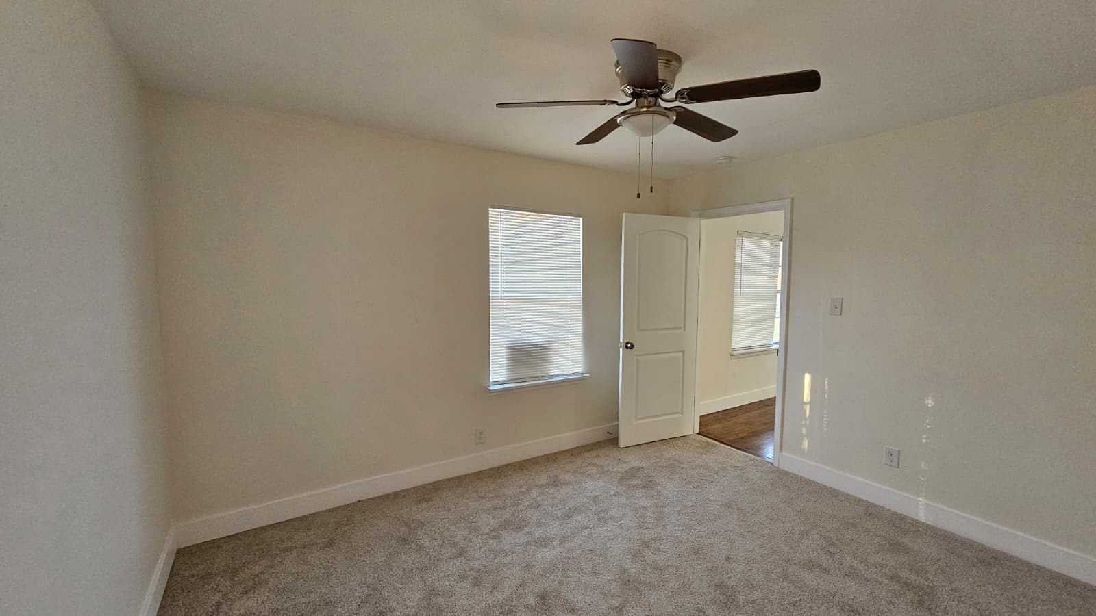 Building Photo - 6806 Jay St