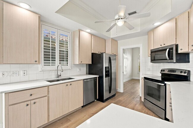 Building Photo - 3440 Donoso Ct
