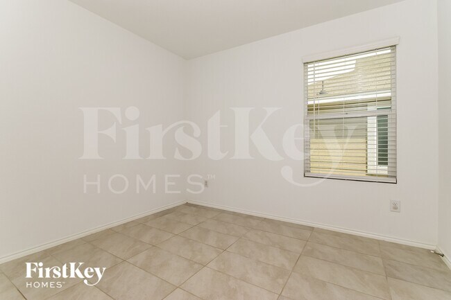 Building Photo - 5430 Bristle Leaf Dr