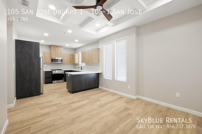 Building Photo - 105 San Jose Dr