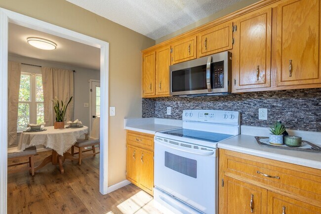 Building Photo - 356 Andrew Dr