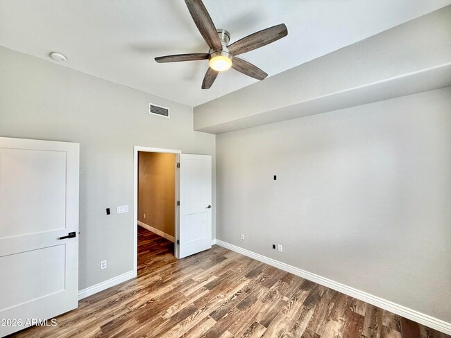 Building Photo - 3640 S Barberry Pl