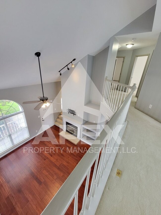 Building Photo - Beautiful 3 Bd/2.5 Ba Single Family home w/Bonus Rm in West Knoxville!