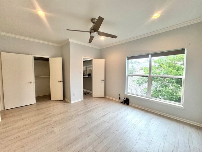 Building Photo - 2323 Bering Dr