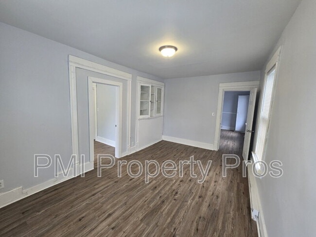 Building Photo - 2660 N 37th St
