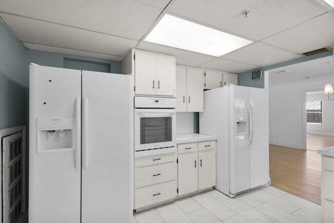Building Photo - 8888 SE Colony St