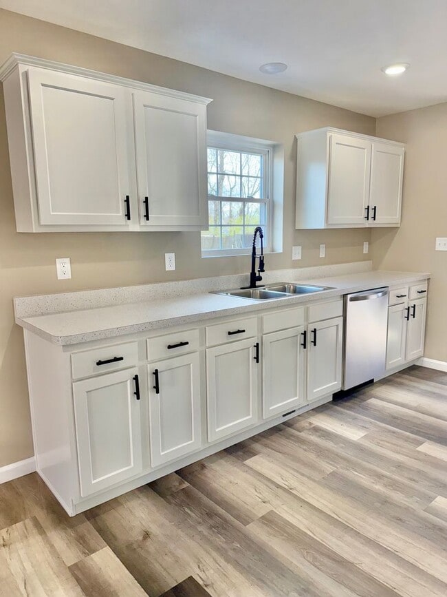 Building Photo - Just Built & Move-In Ready - Stunning New 3 Bedroom, 2 Bath Home!