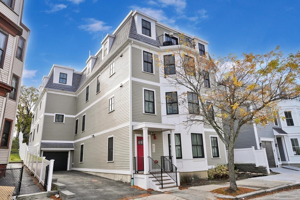 Building Photo - 212 E Eagle St