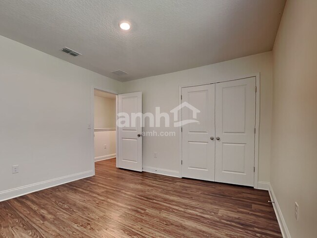 Building Photo - 167 Onate Cir