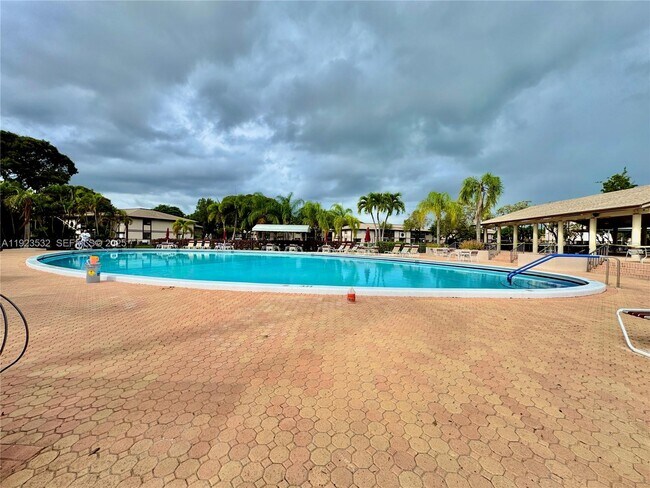 Building Photo - 9411 S Belfort Cir