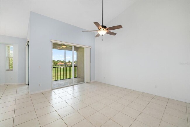 Building Photo - 905 Fairwaycove Ln