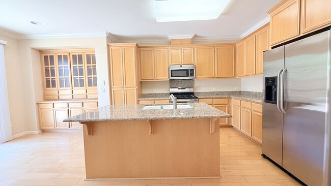 Building Photo - Beautiful 4BD/3BA, Two-Story Townhome in Alamo Creek, Danville- Available NOW!
