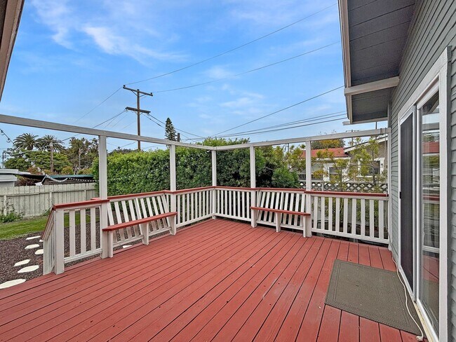 Building Photo - Stunning 3BD/1.5BA Home in North Park W/ W...