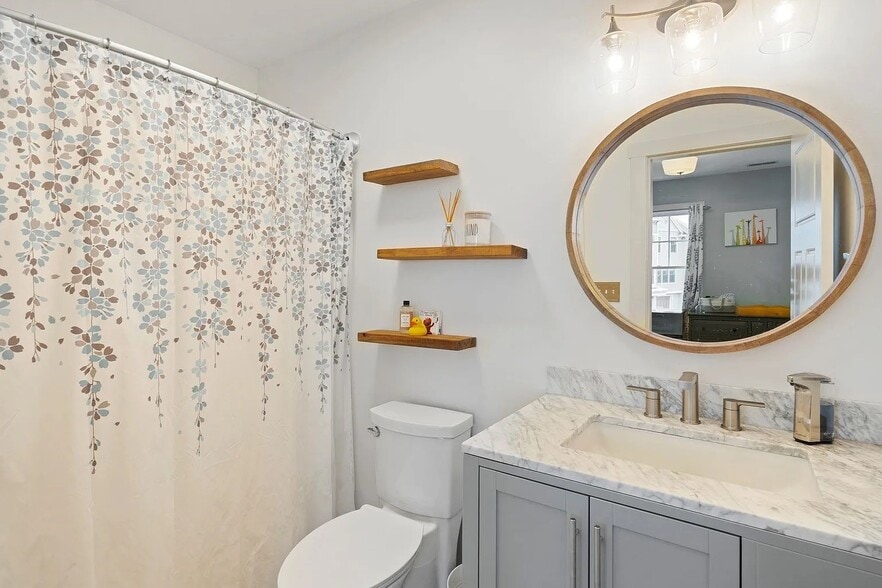 Building Photo - 337 Mount Support Rd